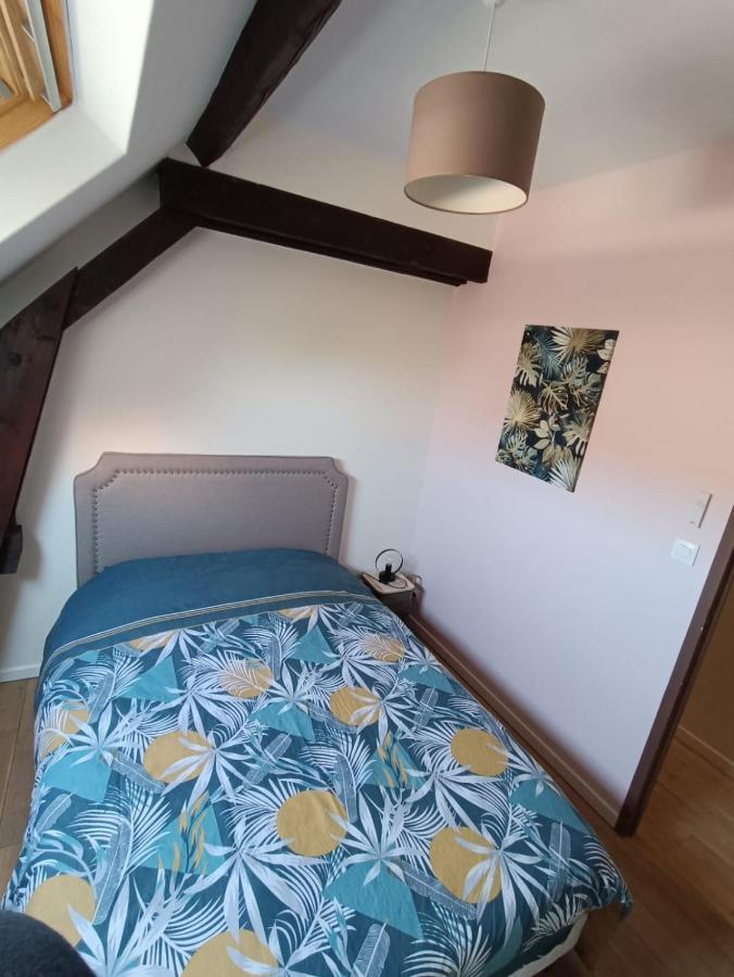 Maison Chaleureuse Avec Netflix Et Ps5 Valenciennes Exterior foto